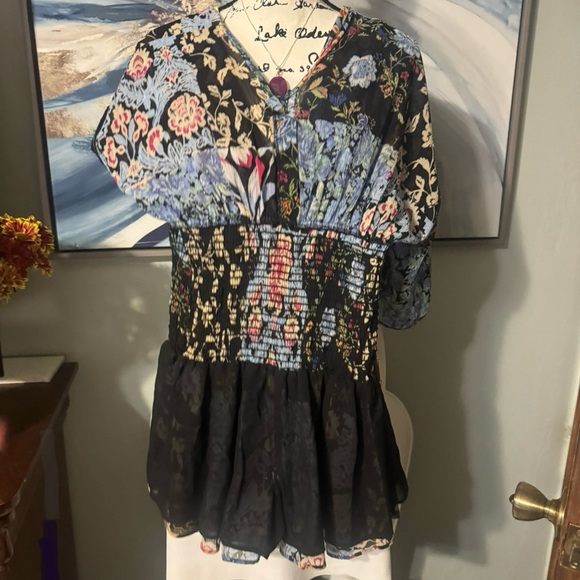 Like New Zara Multicolored Patchwork Floral Printed Shorts Romper Bloggers Fav M - Picture 7 of 7